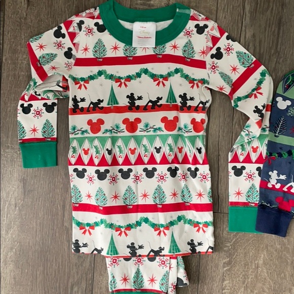 Lot of 2 pairs of Disney pajamas - Picture 2 of 5